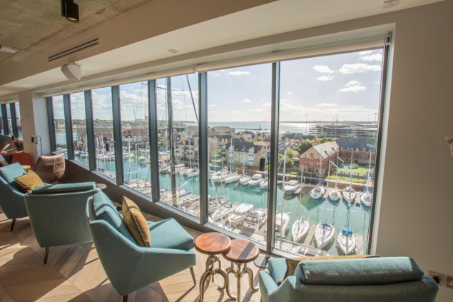 New-25m-superyacht-style-hotel-open-in-Southampton